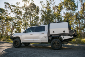 MITS-Alloy-200-series-landcruiser-tray